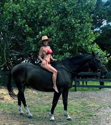 Just a girl and her horse ❤️❤️