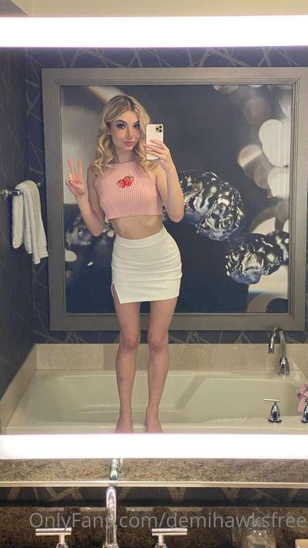 Me standing on the tub to show you my tits