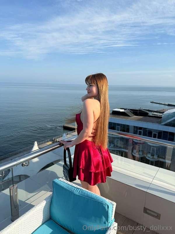 I love to travel☺️ At these moments you feel happy and free🥰..