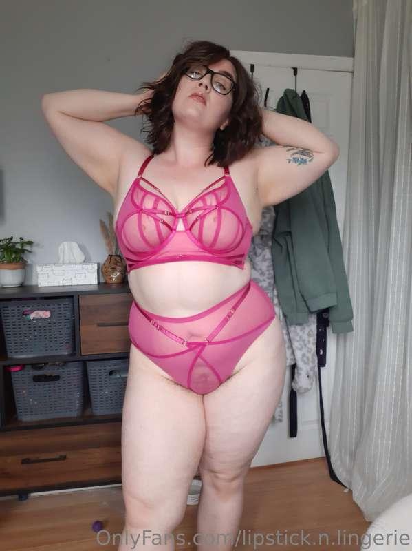 Last day of this pink set! What colour should I wear next? 🤔