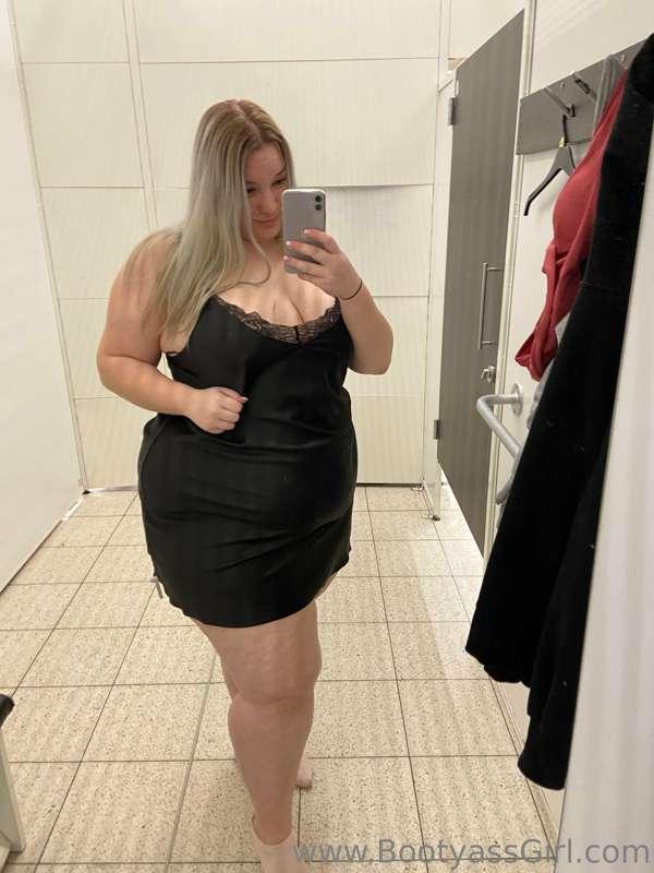 Play with me a little..hit me up! 🍑😈❤️