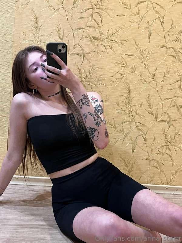 How do you spend your free time?😘