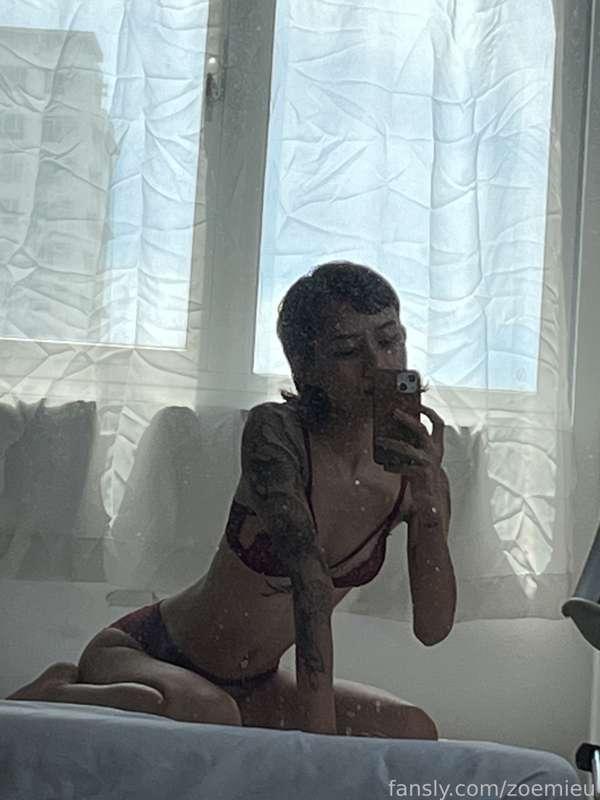 zoemieu image #0