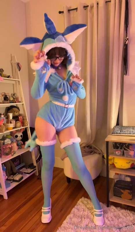 how about cuddles in my vapreon onesie? (srry for the qualit..