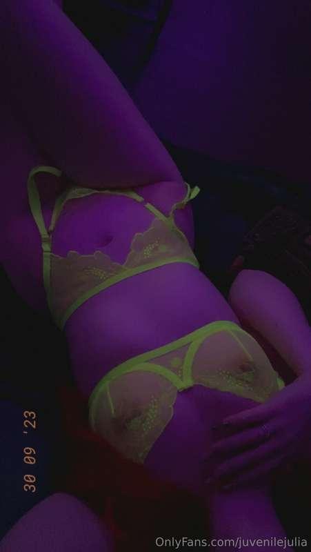 juvenilejulia image #2