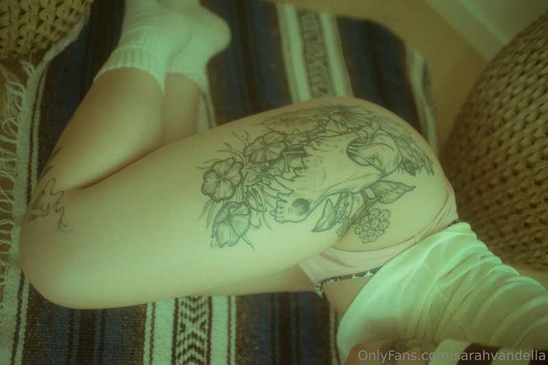 Some NEW PICS for you part 2 💜💜💜💜 tips are not required, but..
