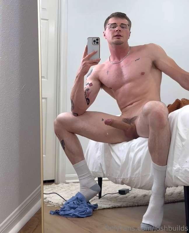 ***DM*** me ***”No Hands!🔞”*** for the **Full** video in you..