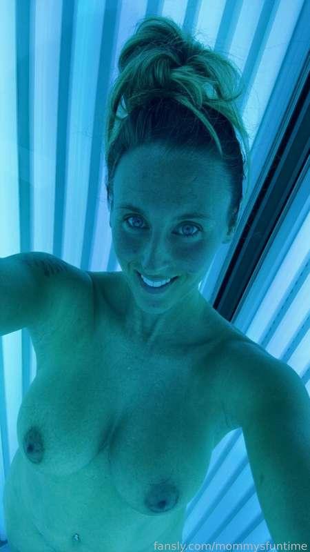 Happy Sunday babe 😘

#fyp #curvy #thick #pussy #boobs #ass #bigass #booty #tits #titties #sex #dildo #milf #pawg #horny #wet #cream #grip #masturbation #cum #cumshot #petite #mommy #momnextdoor #brunette #girlnextdoor #sexy #spicy #nsfw #hot #lingerie #trending 