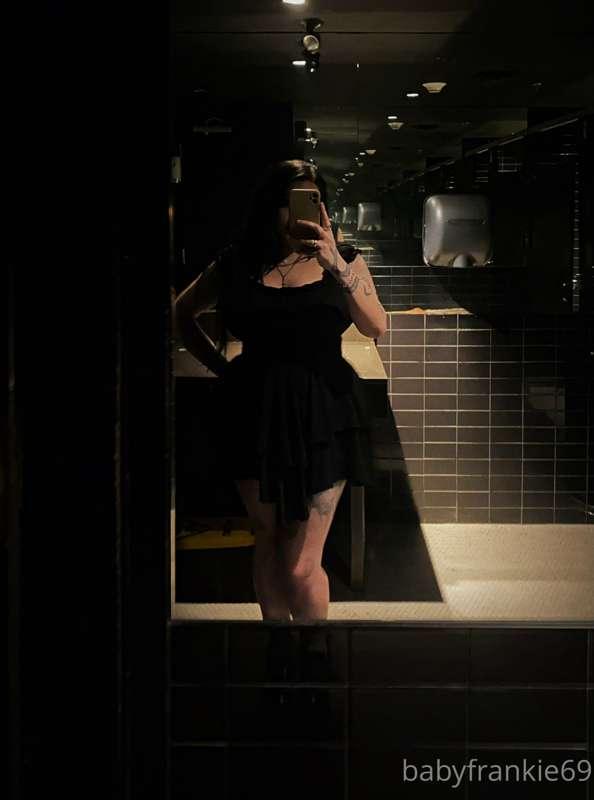 got a new dress, you should tip me so i can buy more 🥰🥰