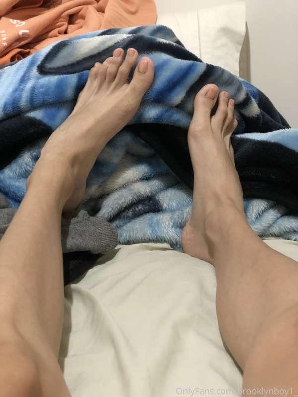 Painted nails👣