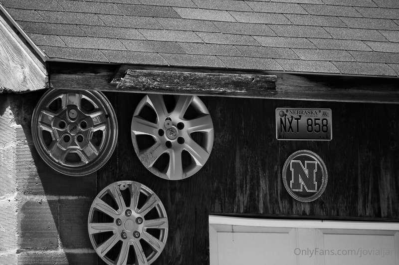Took a short photo walk today. Weirdist thing I found: A rea..