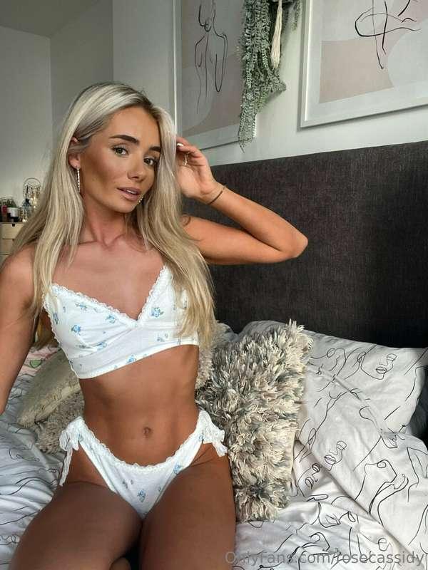 Cute little white set 🤍