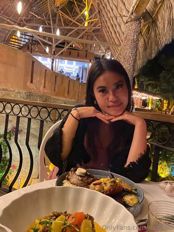 Can I be your dinner date? 😋
