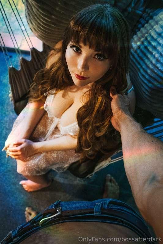 Pretty baby, can we play? w/ @lust4lea  Dropping video and s..