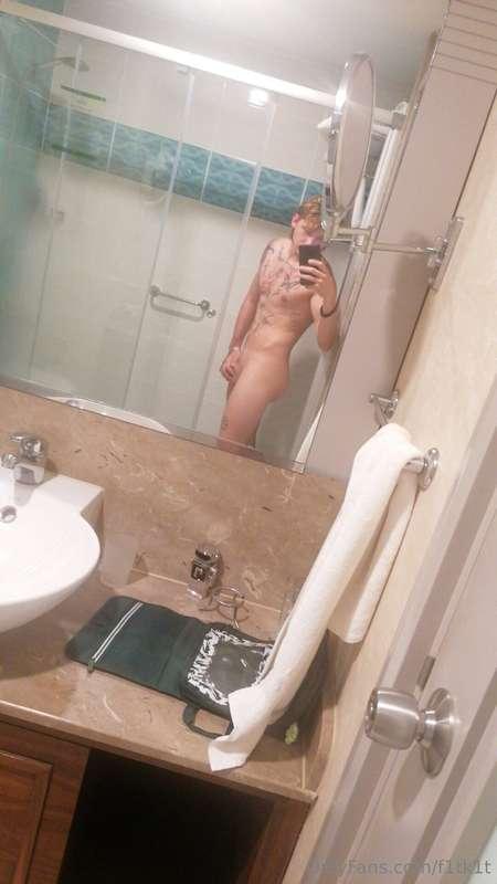 I did a shower video for u guys and it's coming soon 👀#onlyf..