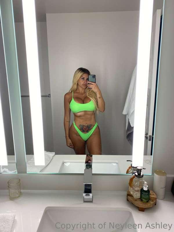 Cum tan with me ;)