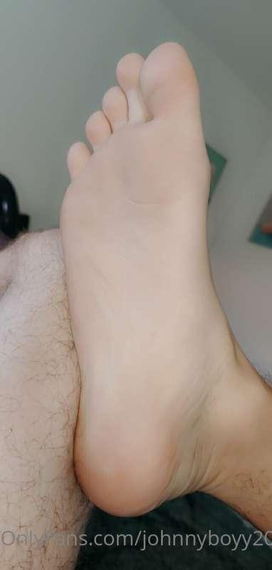 Here's something for all the feet people out there! Hope you..