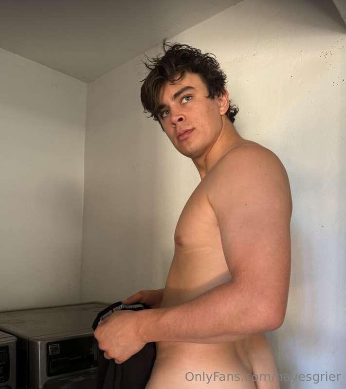 all my clothes are dirty, guess I gotta do laundry naked 🤷‍♂..