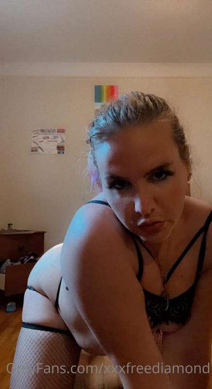 this is a really hot shoot i did today 🥵 make sure you check..