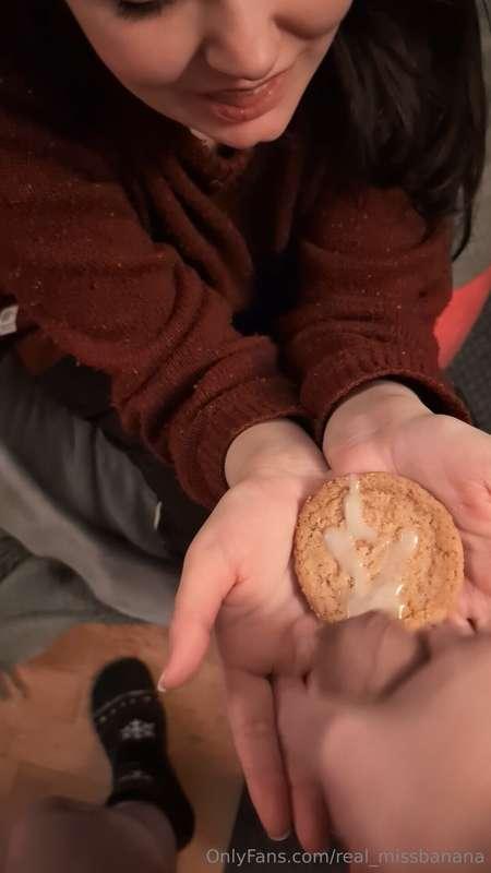 Custom video done 🍆💦🍪🤤