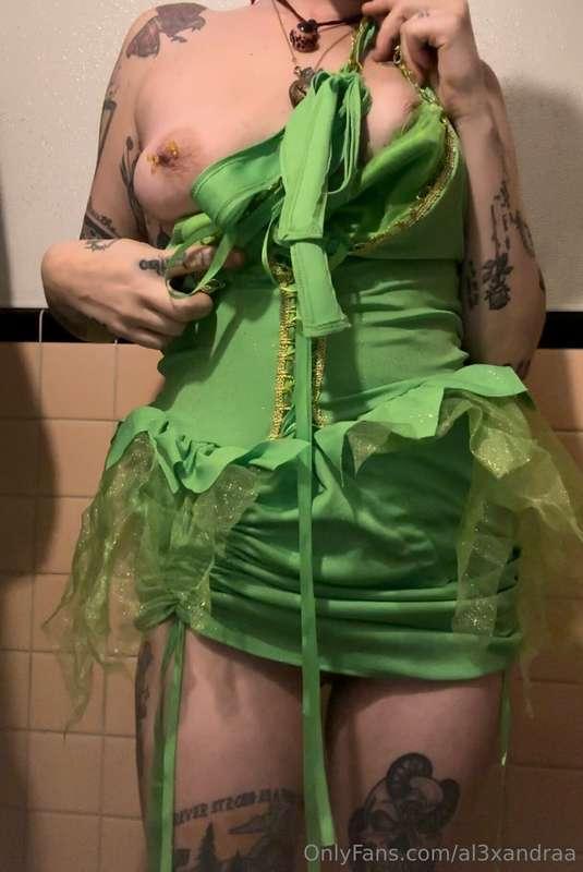 i never got to post pictures in my halloween costume 🎃