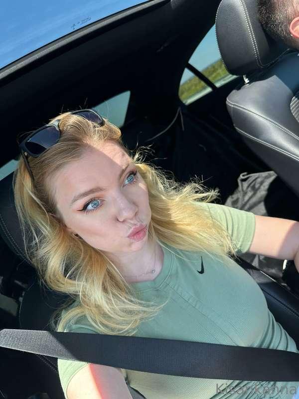 😁