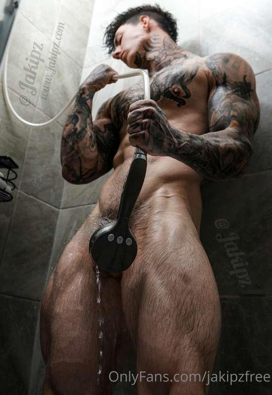 Now cum & join me in the shower on my VIP Onlyfans 😈🚿👉 @Jaki..
