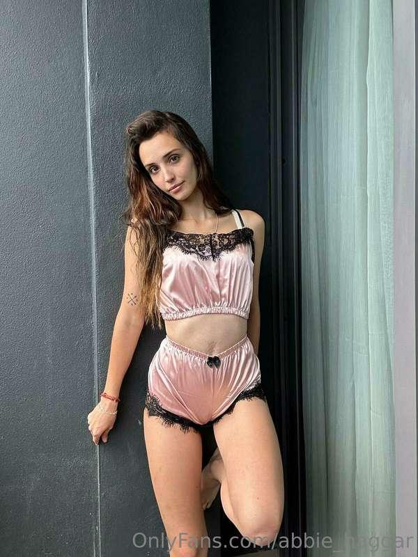 Imagine being my neighbour 🙈🙈