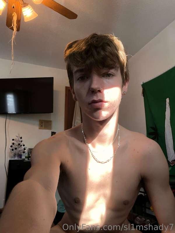 😘
