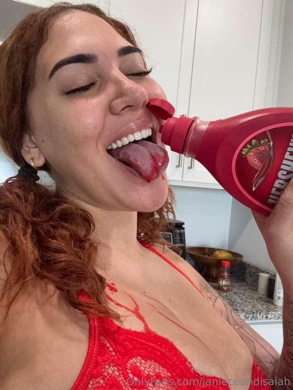 always yummy 🍓💦