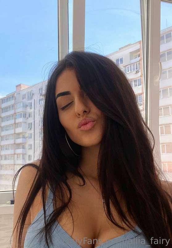 🧚🌟Let's get to know each other a little better

My name is A..