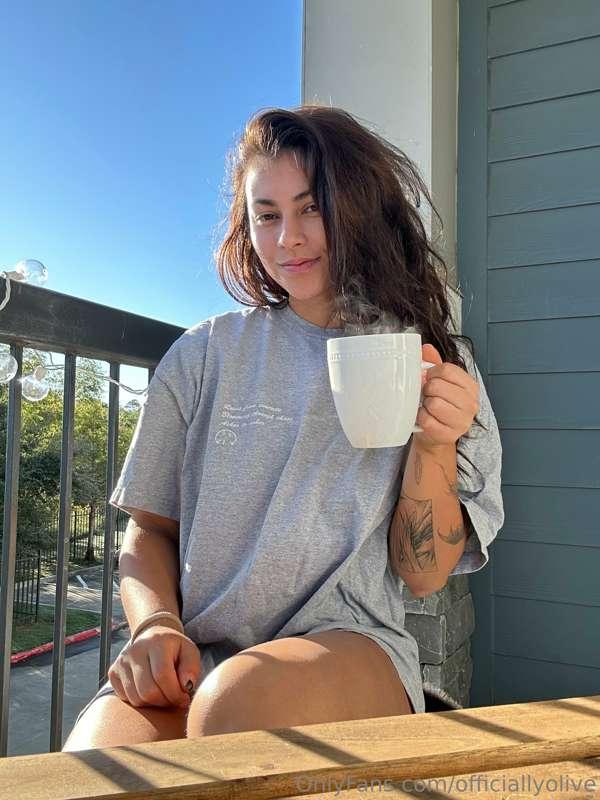 Cheers 😉☕️