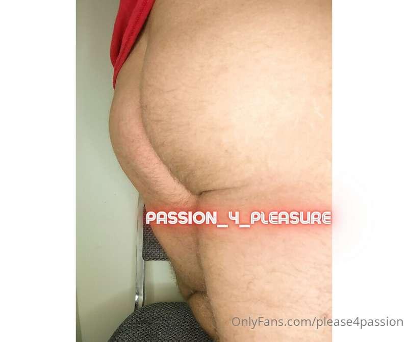 Alright y'all.... I'm taking this ass to bed!!!! Good night ..