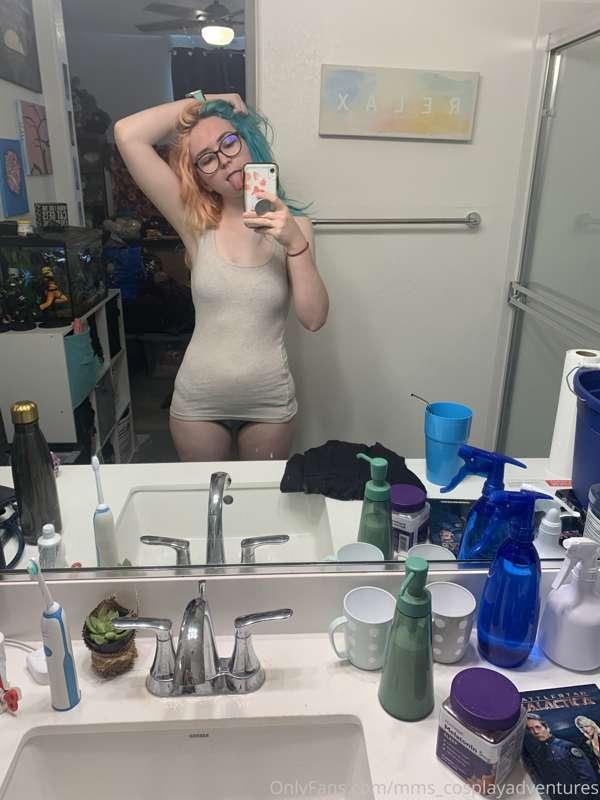 Ok but scrub pants are so comfy. Time to go to work T^T what..