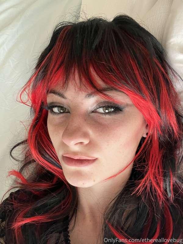 I want you to chain me up and pound my pussy 🥰