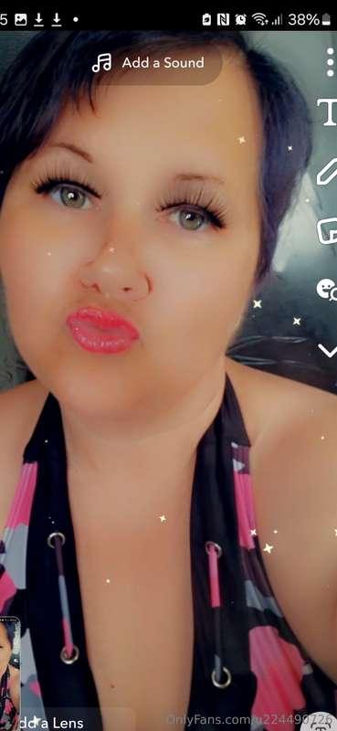 U wanna kiss me honey? Xx