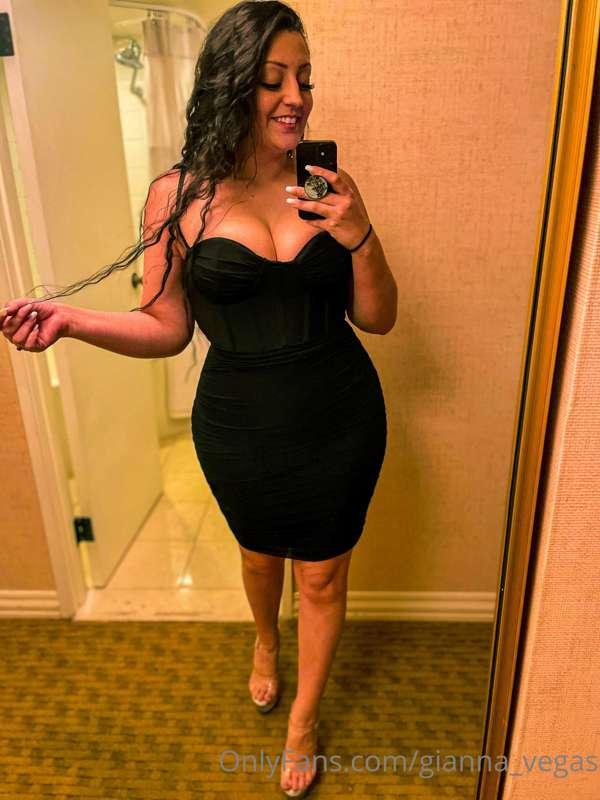 Can I be your girlfriend? 
Https://onlyfans.com/gianna_vegas..