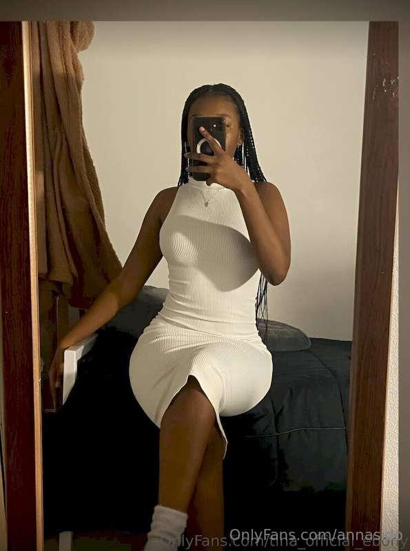 ✨ Juicy curves, soft skin, endless pleasure @tina_official_e..