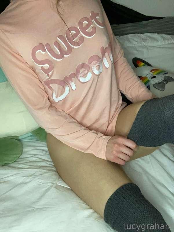 I’m off to bed 🥺 I wish someone would play with me