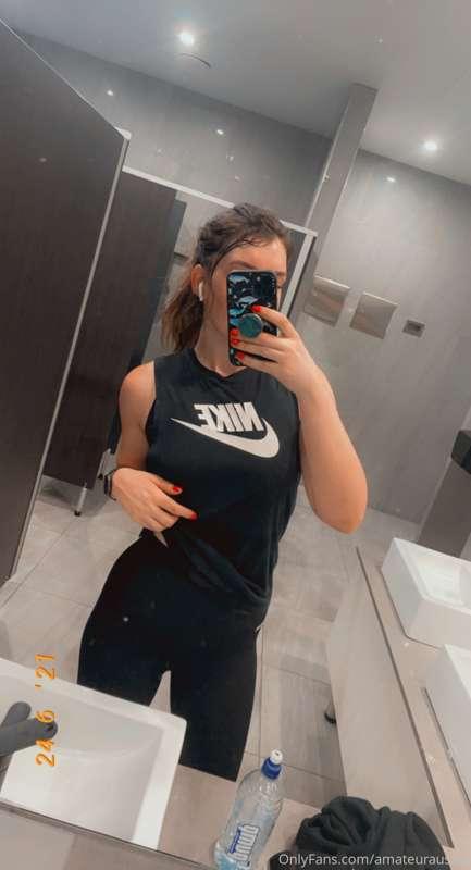 Very sweaty gym selfie