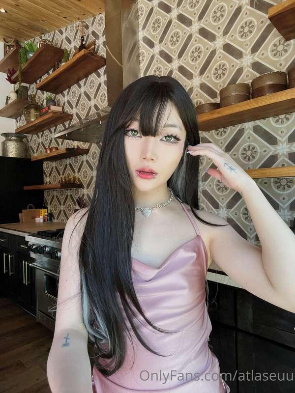 “Slutty rich girl flashes you and touches herself on kitchen..