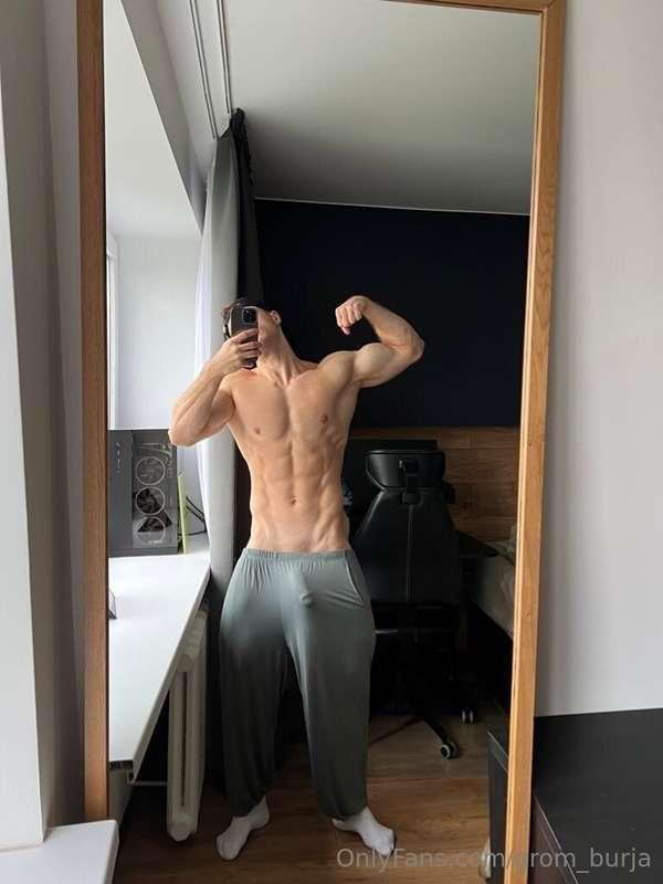 average ex hockey player .Come to my ppv page to see more co..