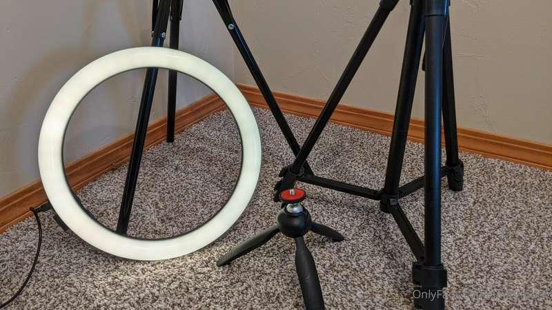 Thanks to everyone who purchases or leaves tips!   I just pu..