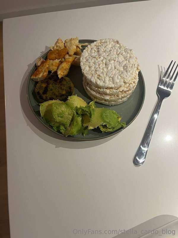 Proper nutrition is the key to a good mood and a beautiful f..