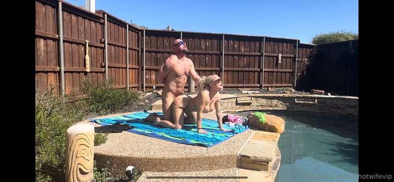 What a day by the pool looks like with @mr_tjclean and I😌 Re..