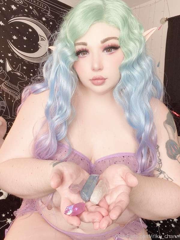 Fairy elf girl 🧚