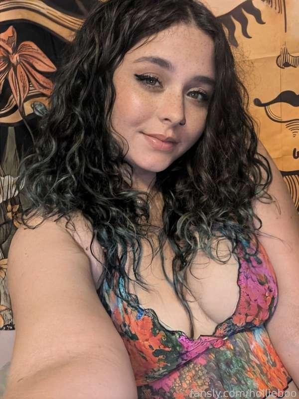 hollieboo image #0
