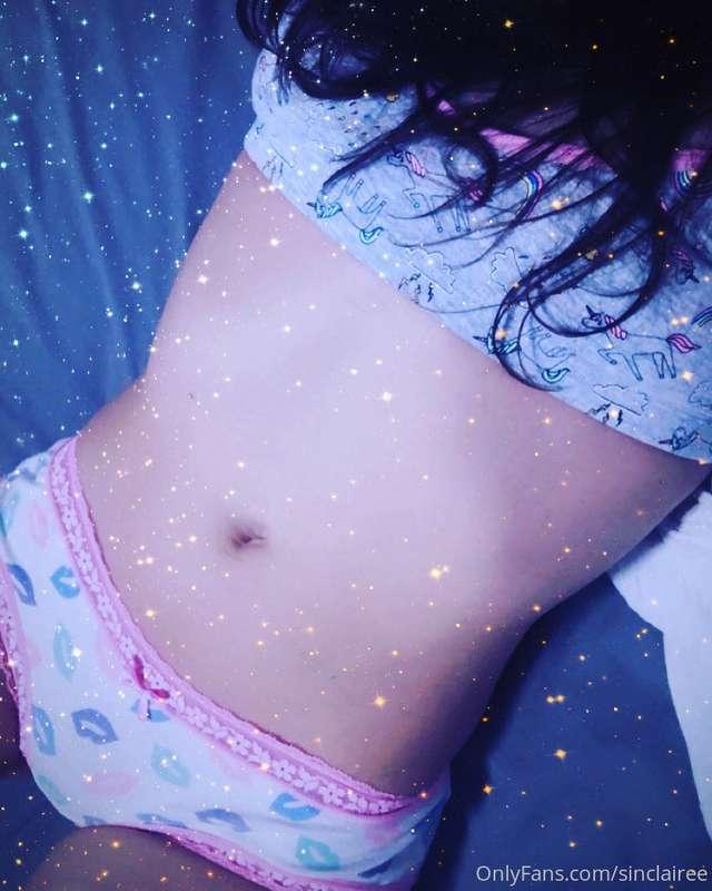 Little girl panties and crop tops 💫  Always feels extra litt..