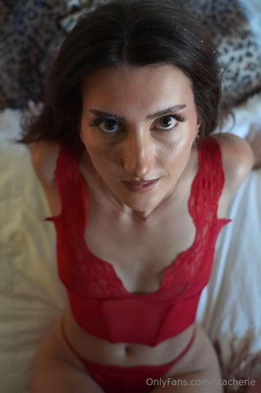 Hey there… come down and play with me 😋