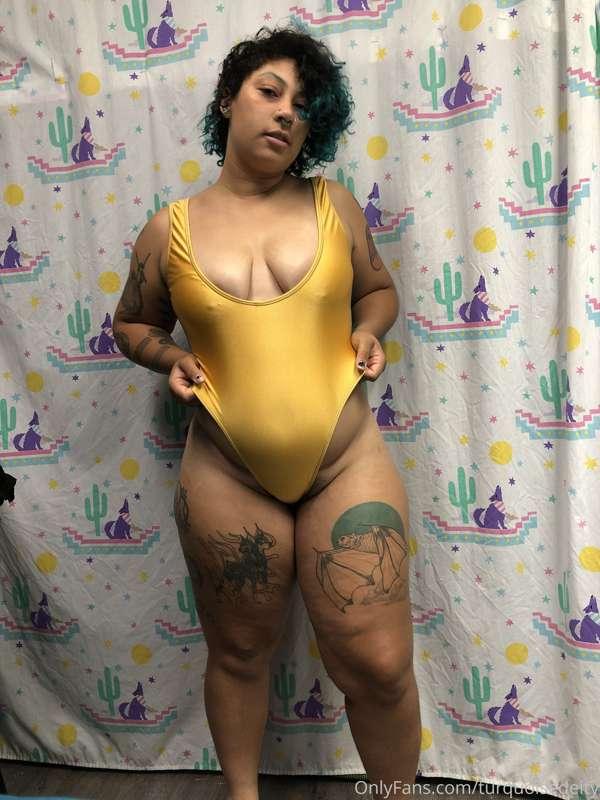 Do you like the front or the back of the swim suit better? 🥰